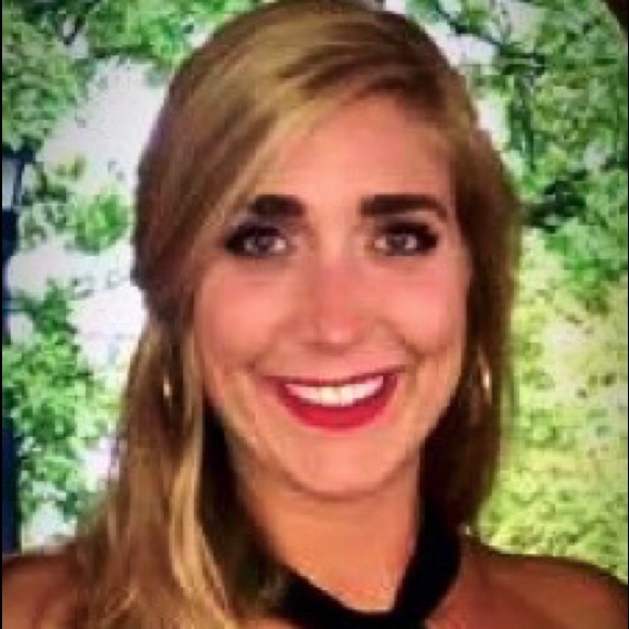 Meet your Posher, Sarah - Picture 1 of 1